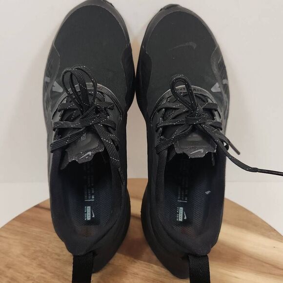 Nike Zoom Pegasus 37 Shield Running shoes Women's Size 7 Black - Picture 11 of 12